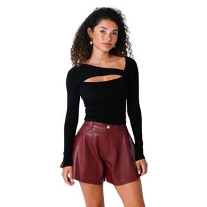 206. Women’s Black Ribbed Chest & Shoulder Cut-Out Long Sleeve Top NWT